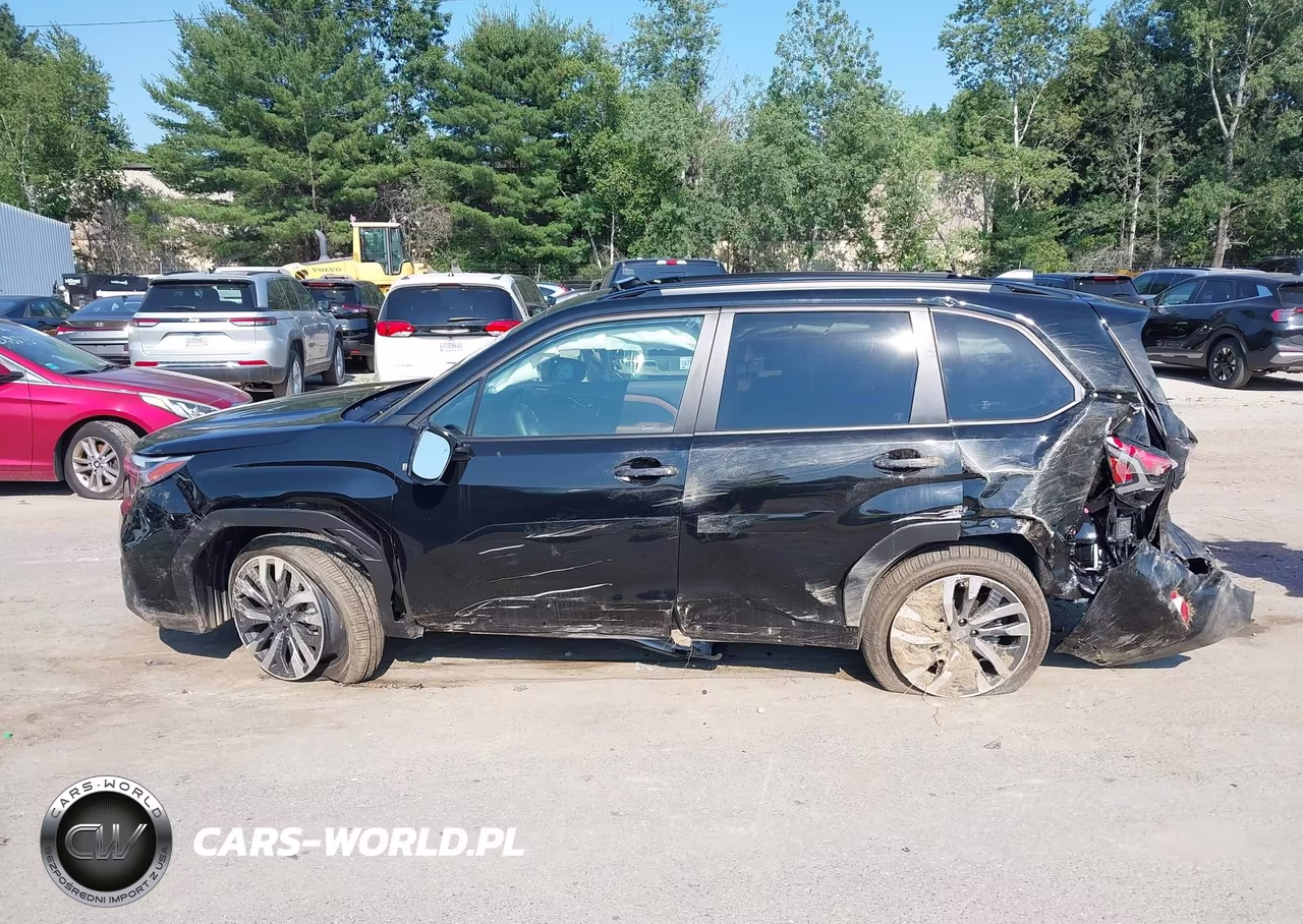 2025 Subaru Forester Touring Hybrid VIN:JF2SLSTDXSH446527 - 14