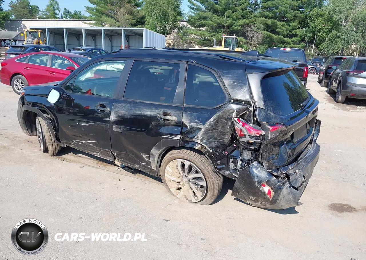 2025 Subaru Forester Touring Hybrid VIN:JF2SLSTDXSH446527 - 3