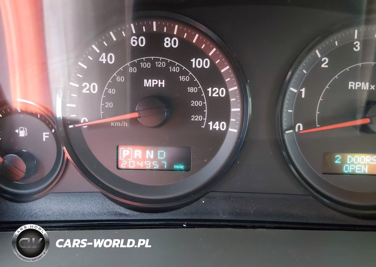 2005 Jeep Grand Cherokee Laredo VIN:1J4GR48K75C646749 - 15