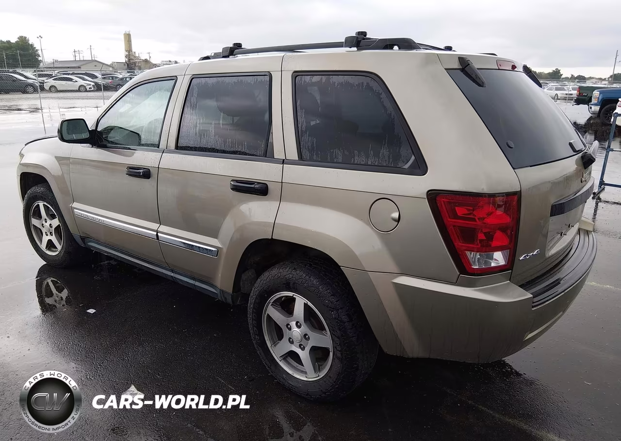 2005 Jeep Grand Cherokee Laredo VIN:1J4GR48K75C646749 - 3