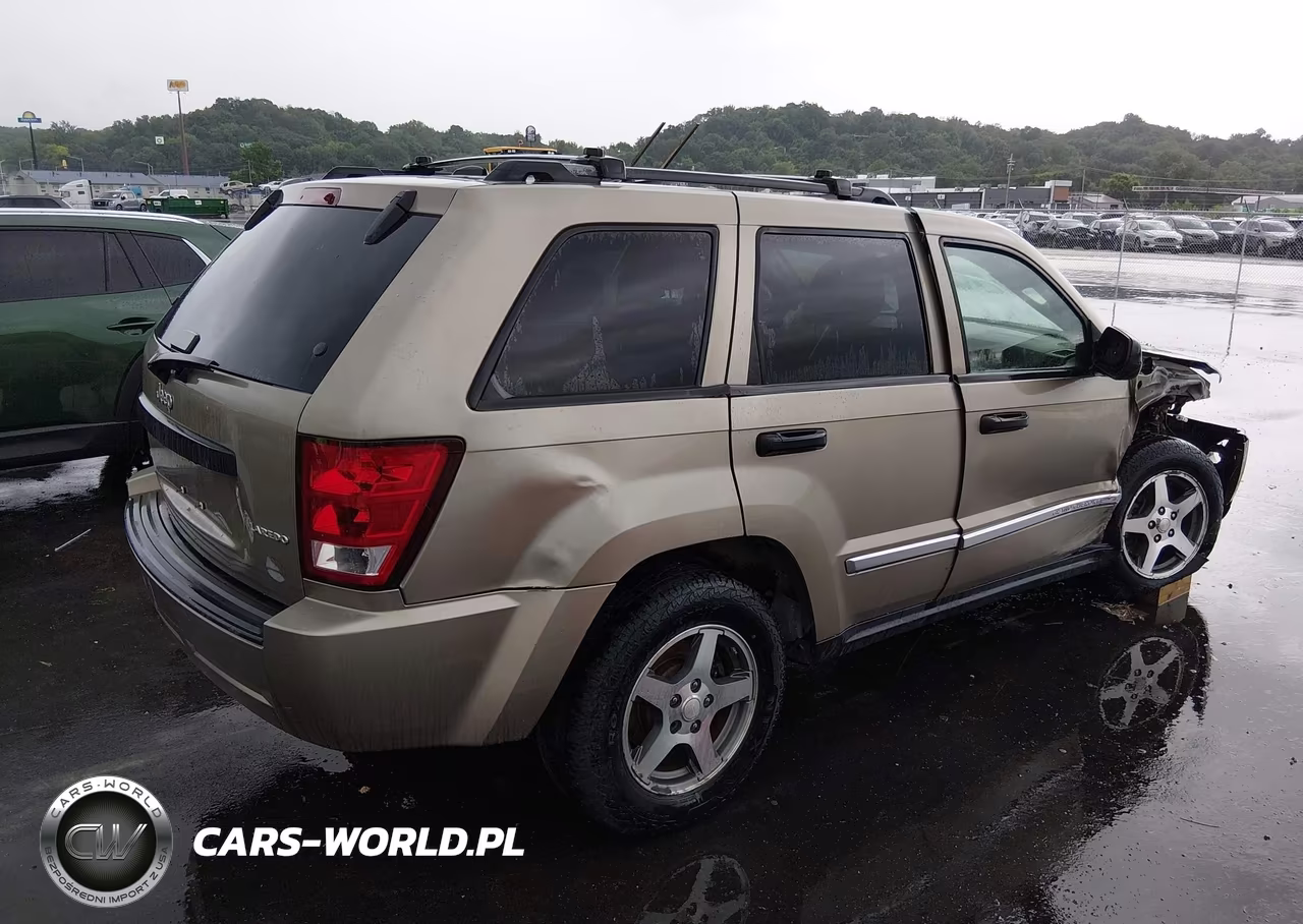 2005 Jeep Grand Cherokee Laredo VIN:1J4GR48K75C646749 - 4
