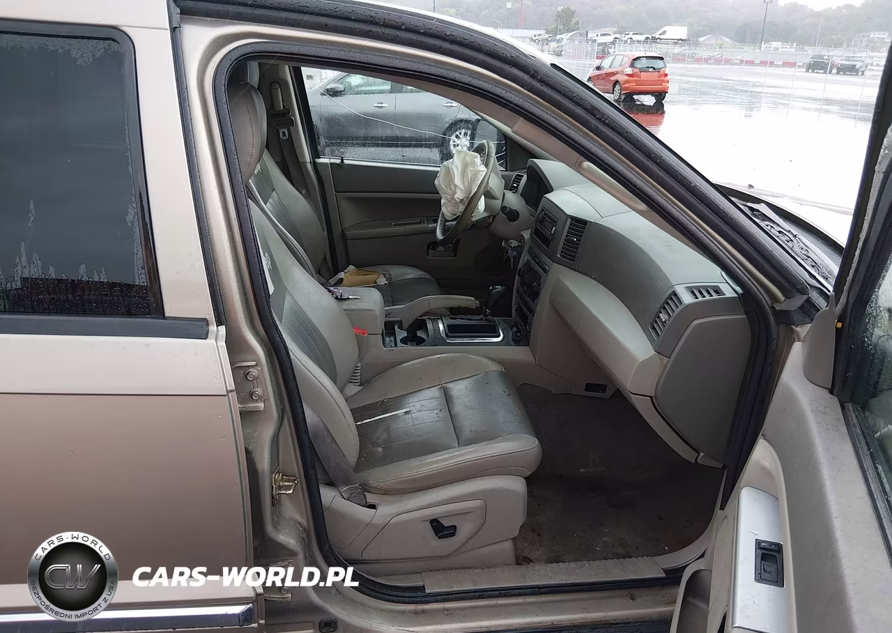 2005 Jeep Grand Cherokee Laredo VIN:1J4GR48K75C646749 - 5