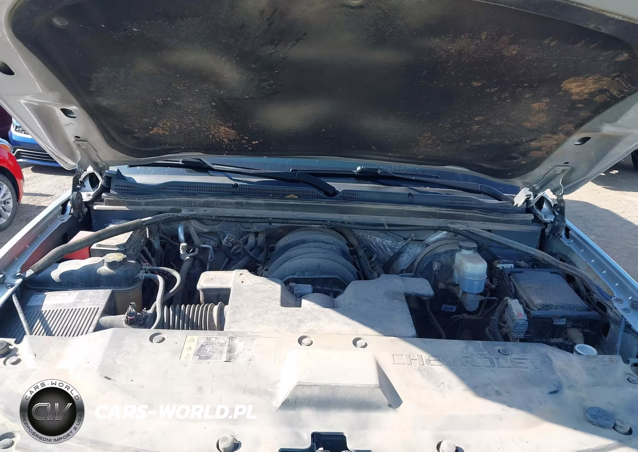 2018 Chevrolet Suburban Premier VIN:1GNSKJKC5JR197025 - 10