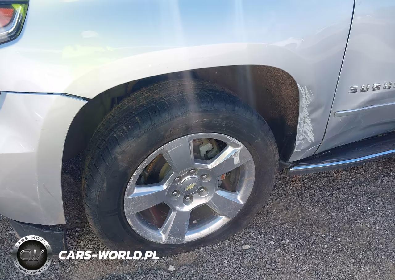 2018 Chevrolet Suburban Premier VIN:1GNSKJKC5JR197025 - 6