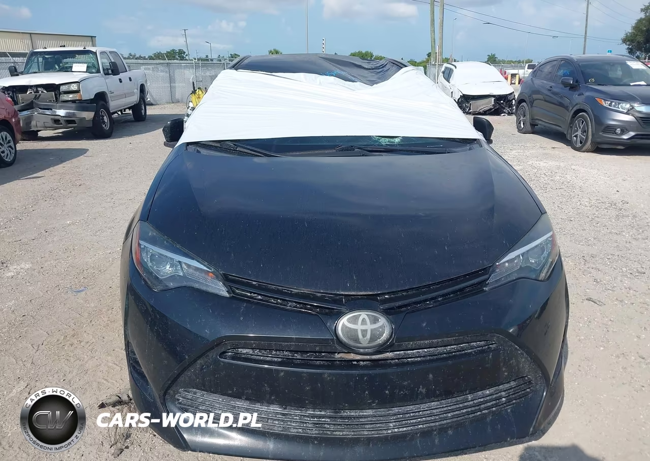 2018 Toyota Corolla L VIN:5YFBURHE9JP851044 - 12