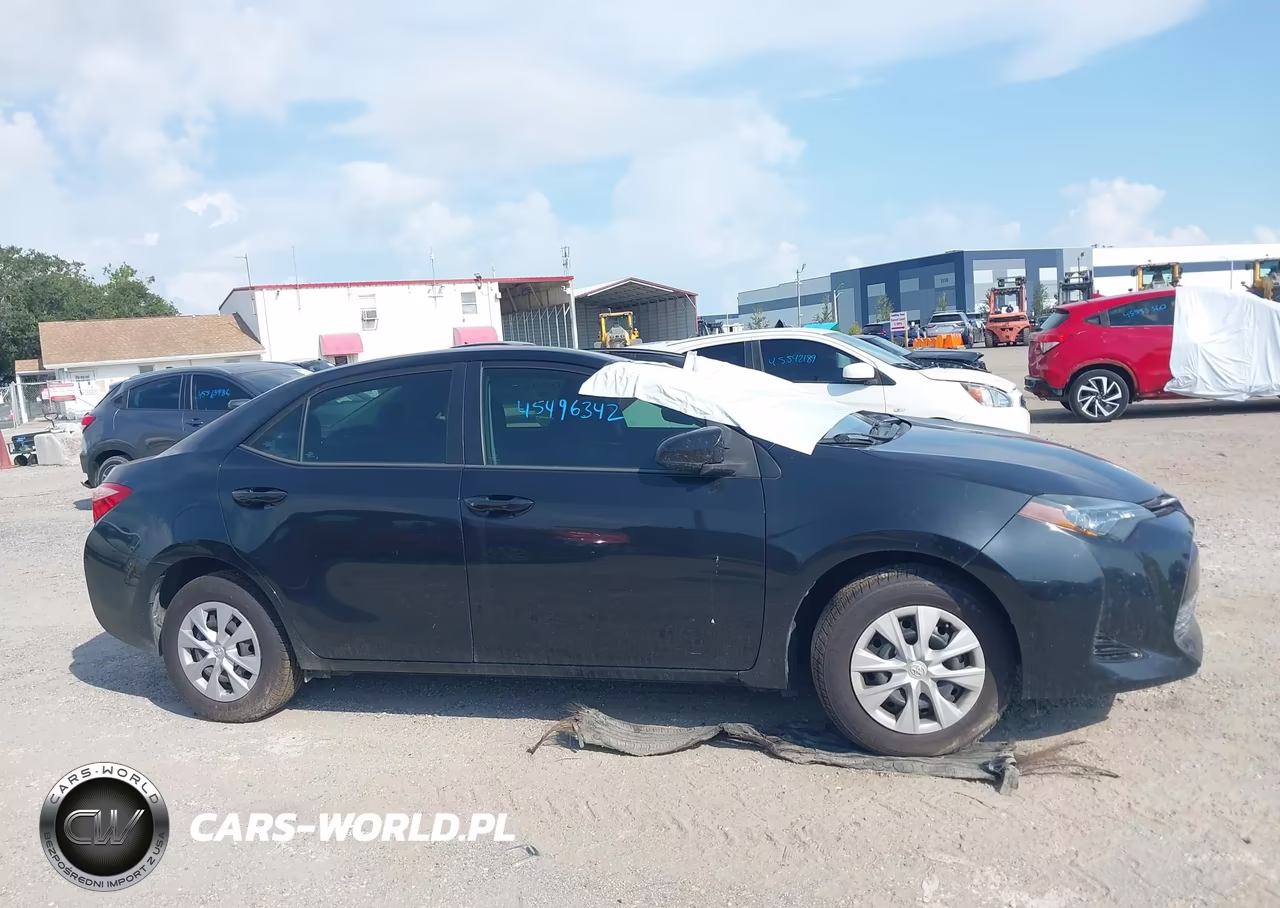 2018 Toyota Corolla L VIN:5YFBURHE9JP851044 - 13
