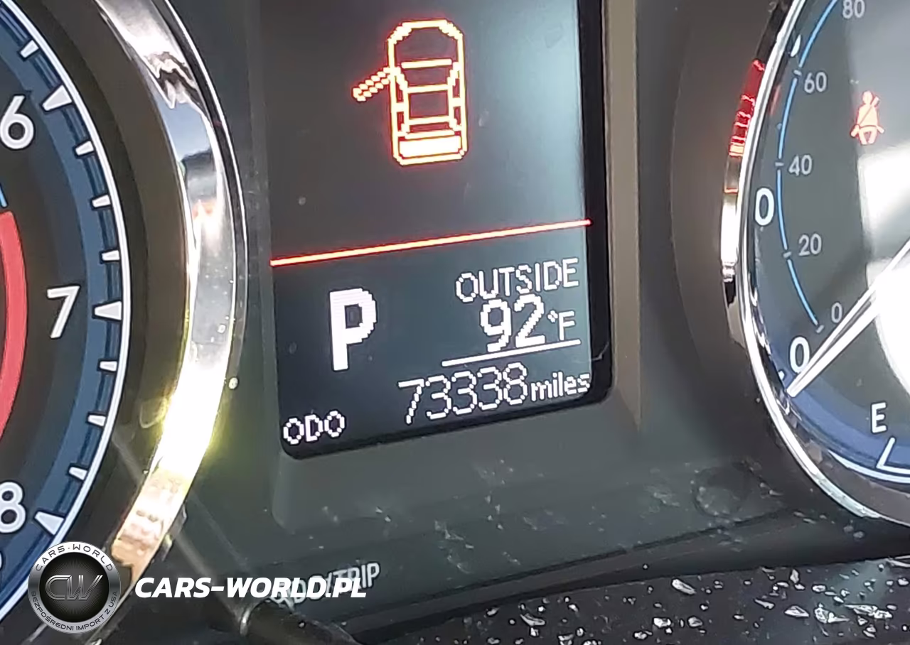 2018 Toyota Corolla L VIN:5YFBURHE9JP851044 - 15