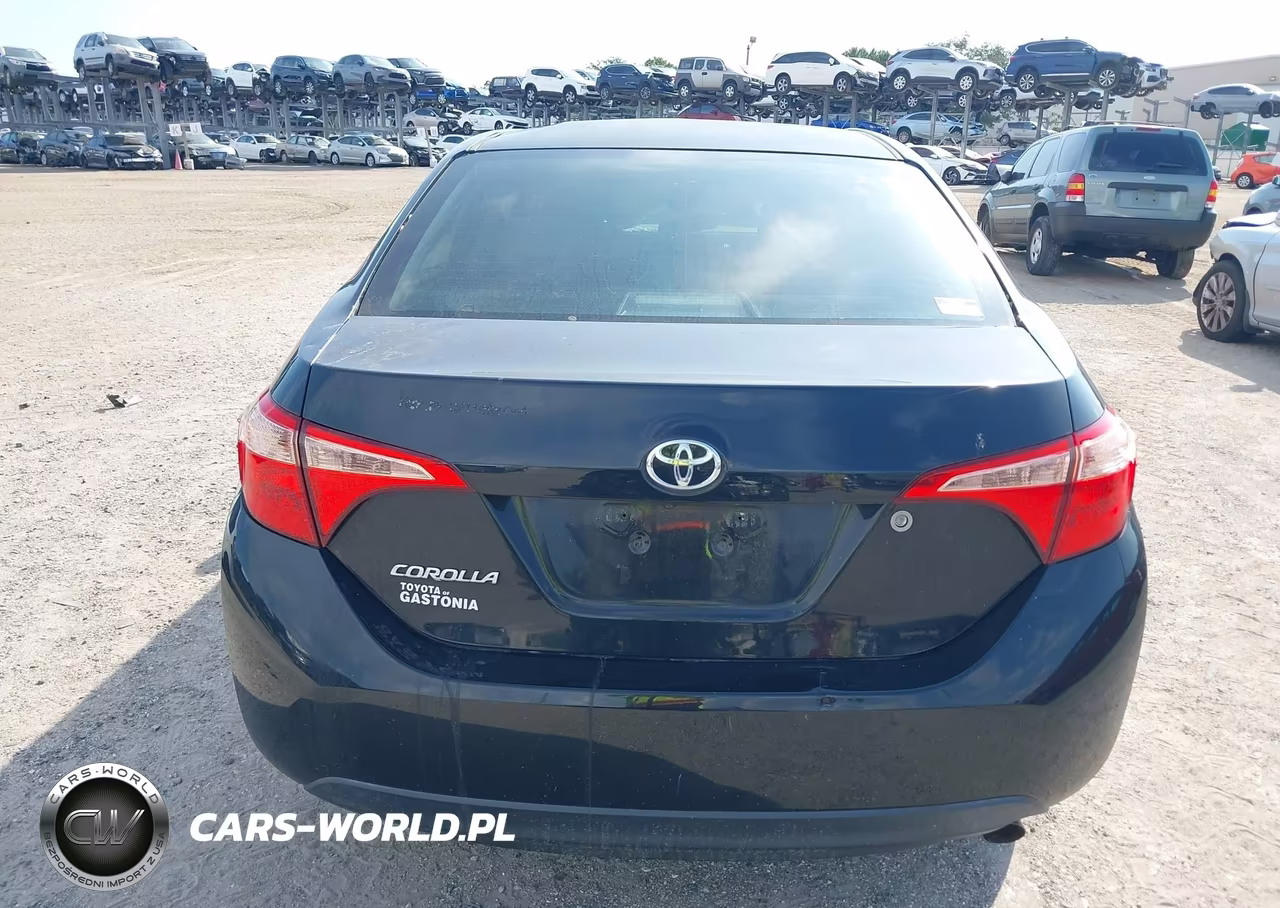 2018 Toyota Corolla L VIN:5YFBURHE9JP851044 - 16