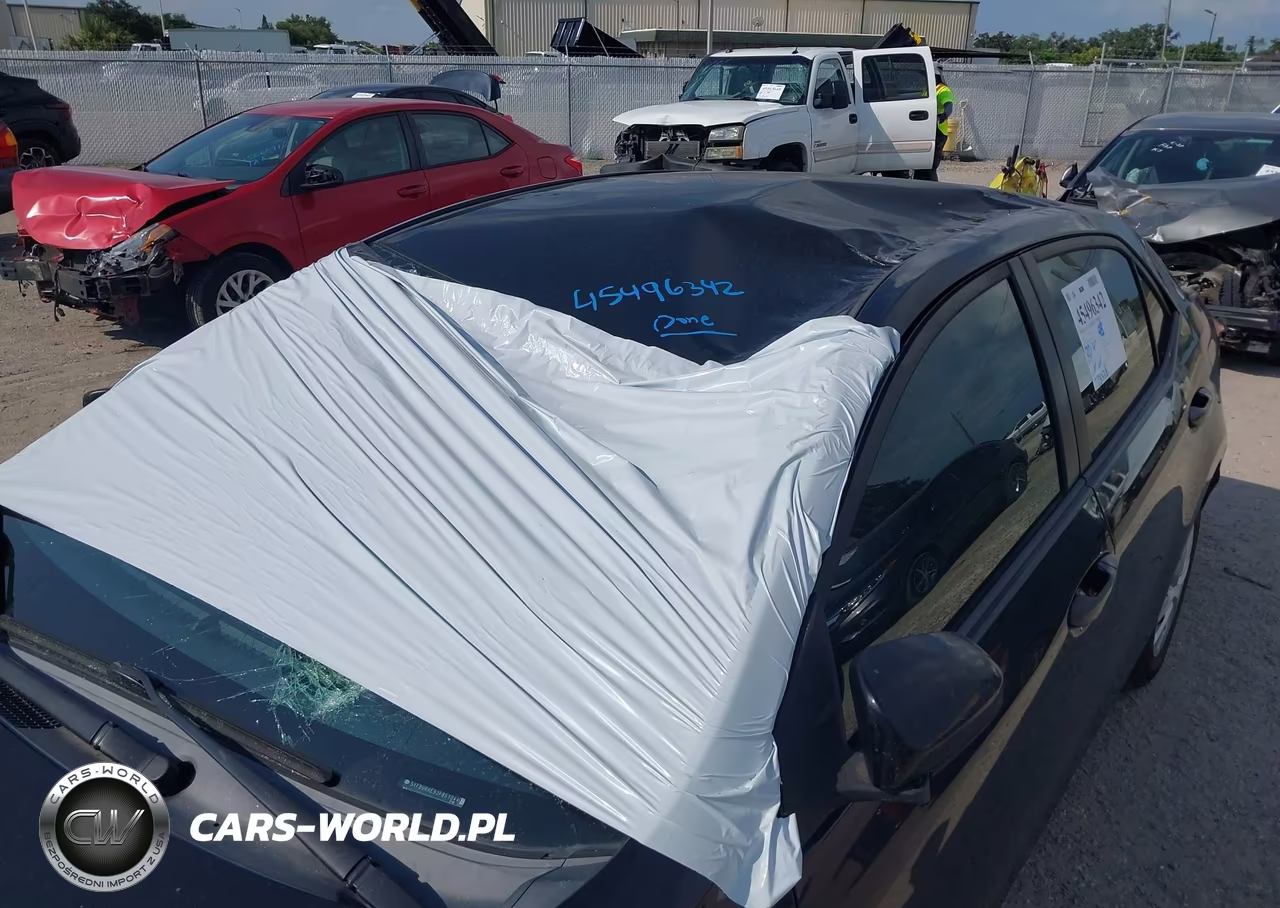 2018 Toyota Corolla L VIN:5YFBURHE9JP851044 - 6