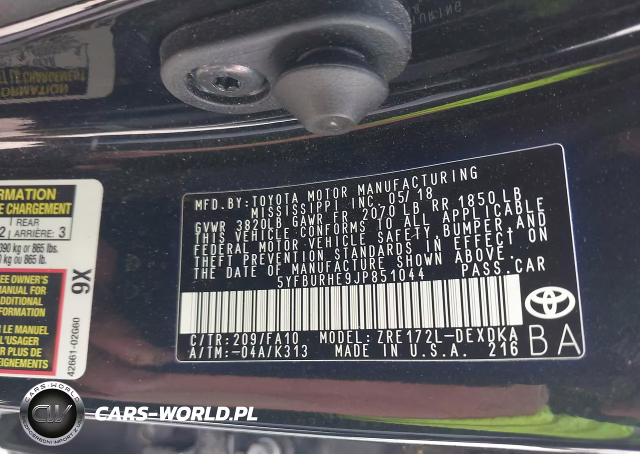 2018 Toyota Corolla L VIN:5YFBURHE9JP851044 - 9