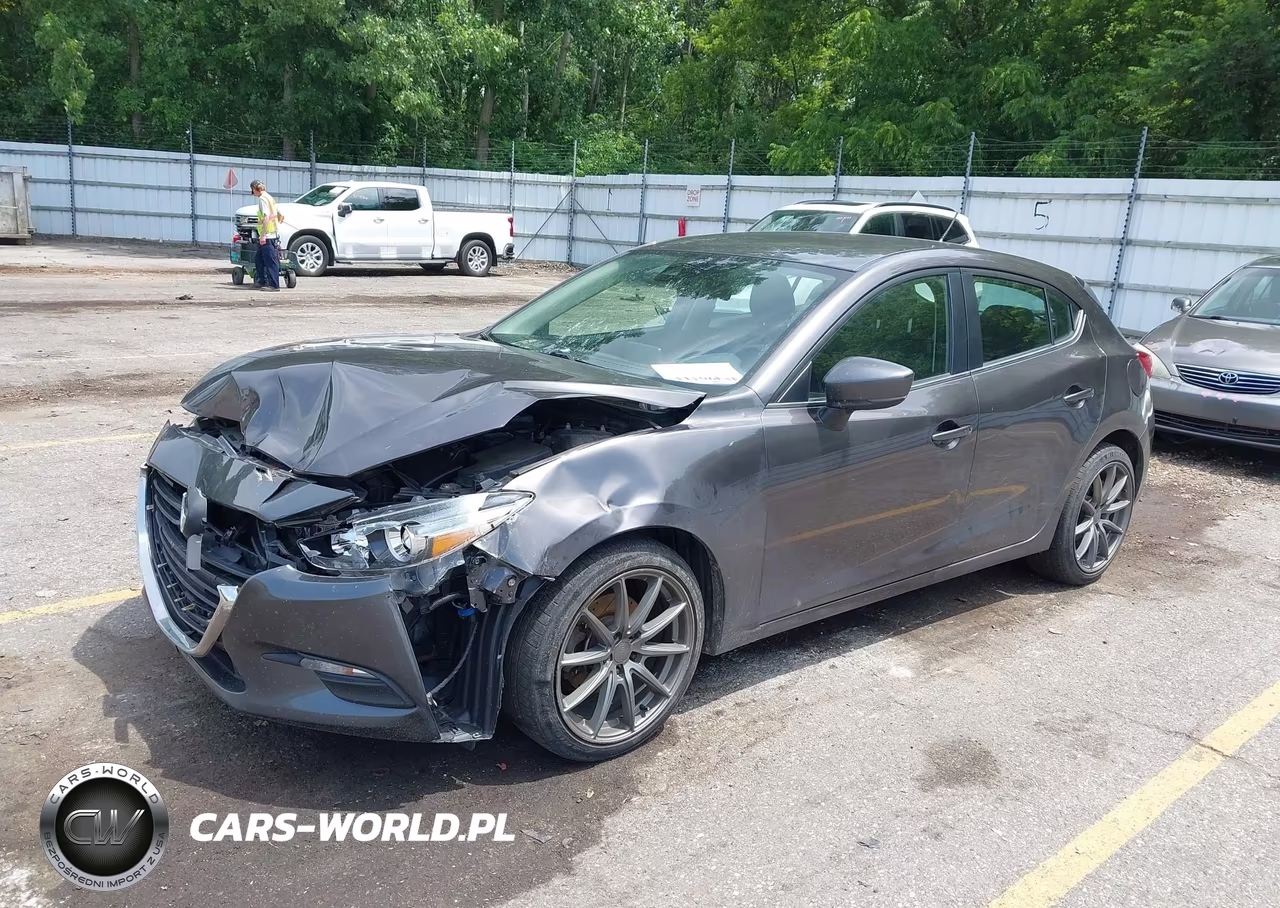 2018 Mazda Mazda3 Touring VIN:3MZBN1L31JM209040 - 2