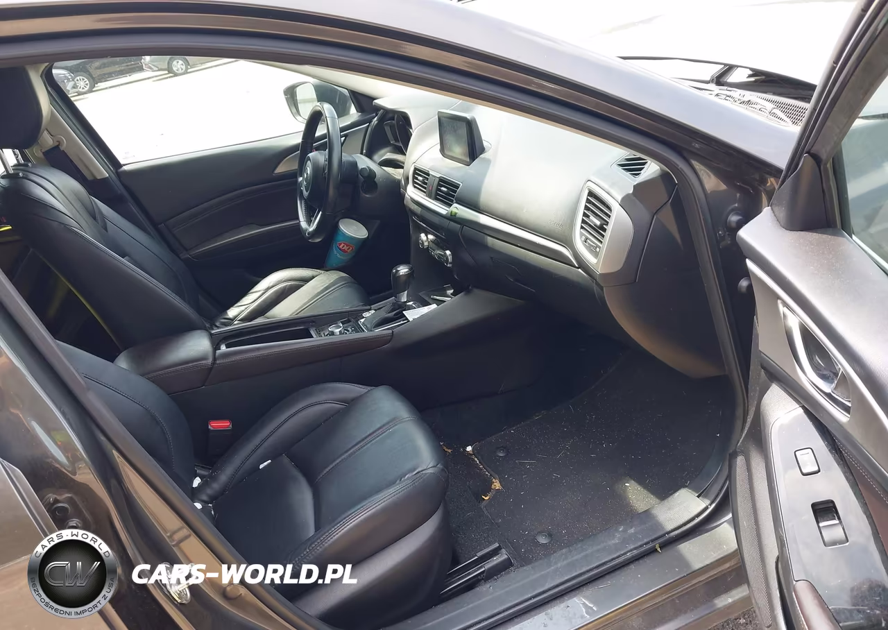 2018 Mazda Mazda3 Touring VIN:3MZBN1L31JM209040 - 5