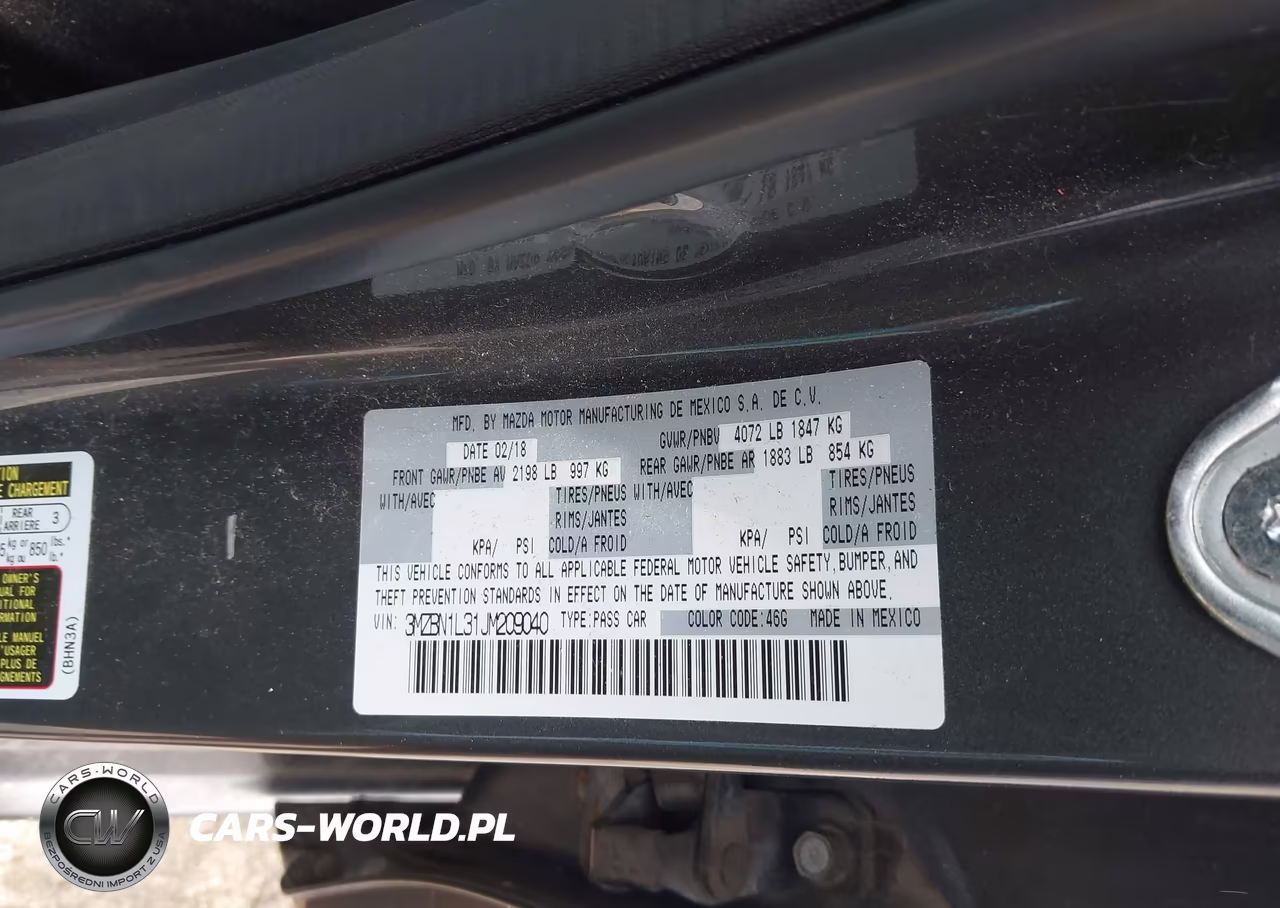 2018 Mazda Mazda3 Touring VIN:3MZBN1L31JM209040 - 9