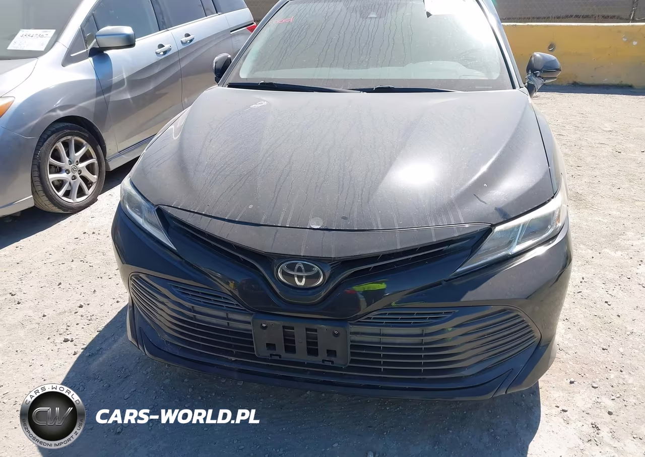 2019 Toyota Camry Le VIN:4T1B11HK7KU825364 - 12
