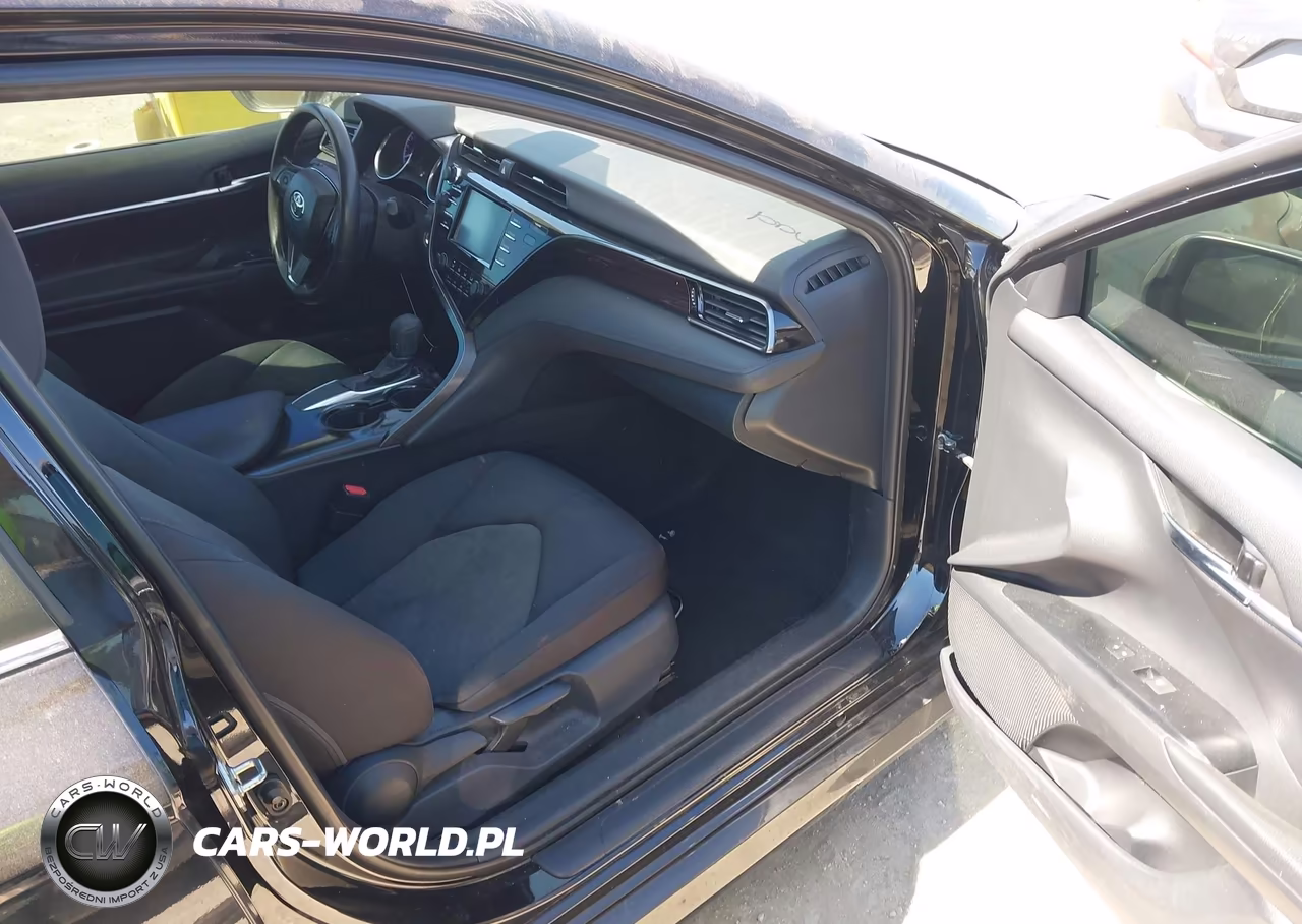 2019 Toyota Camry Le VIN:4T1B11HK7KU825364 - 5