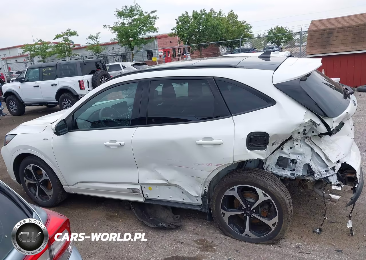 2023 Ford Escape St-Line Select VIN:1FMCU9NA2PUB09923 - 14