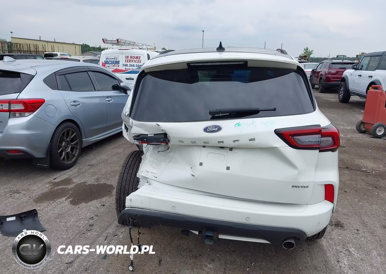 2023 Ford Escape St-Line Select VIN:1FMCU9NA2PUB09923 - 16