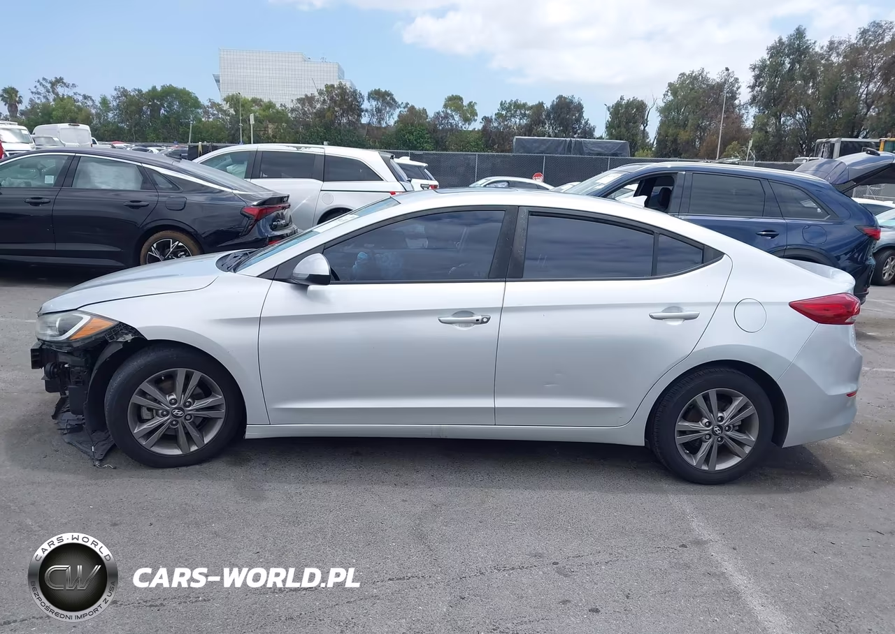 2018 Hyundai Elantra Value Edition VIN:5NPD84LFXJH341718 - 15