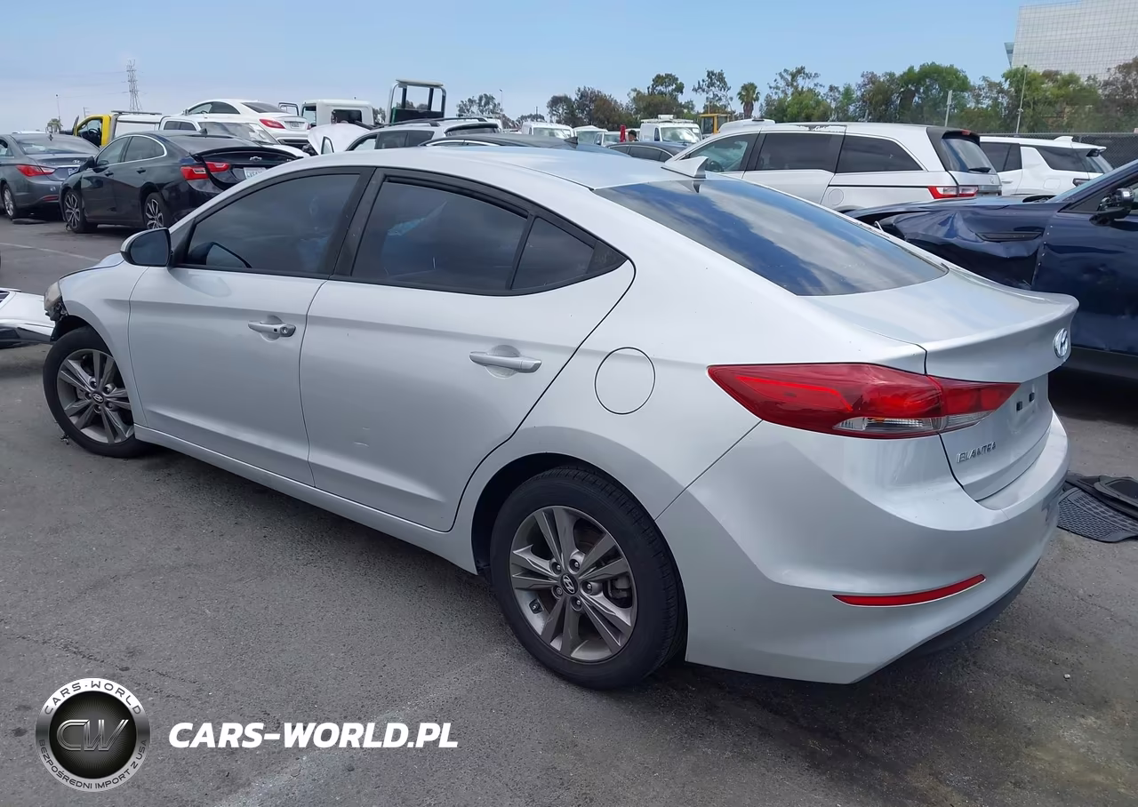 2018 Hyundai Elantra Value Edition VIN:5NPD84LFXJH341718 - 3