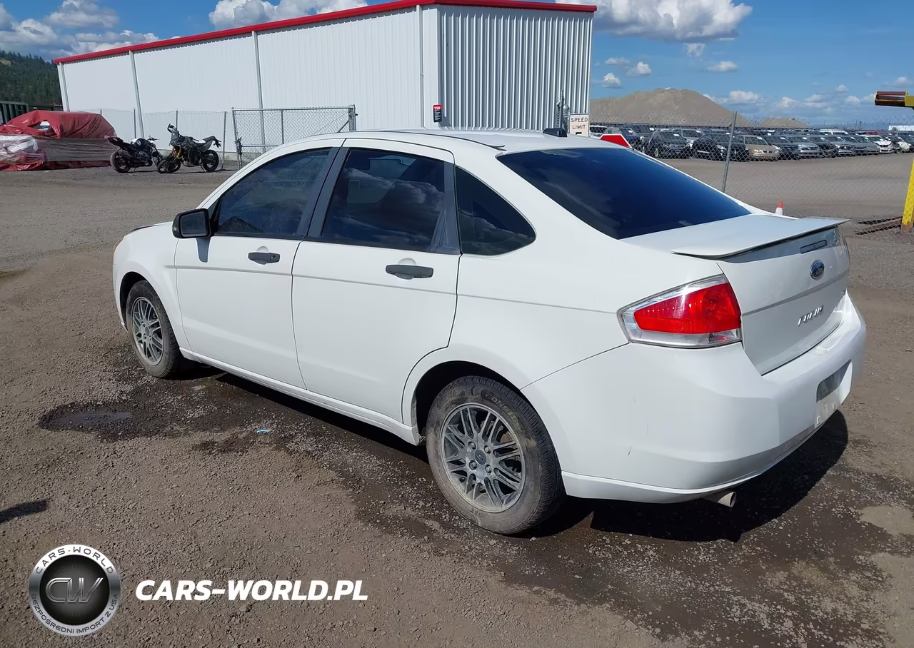 2010 Ford Focus Se VIN:1FAHP3FN9AW257536 - 3