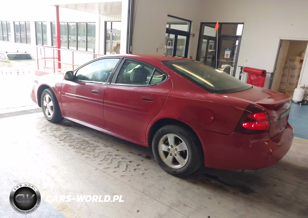 2007 Pontiac Grand Prix VIN:2G2WP552471235484 - 3