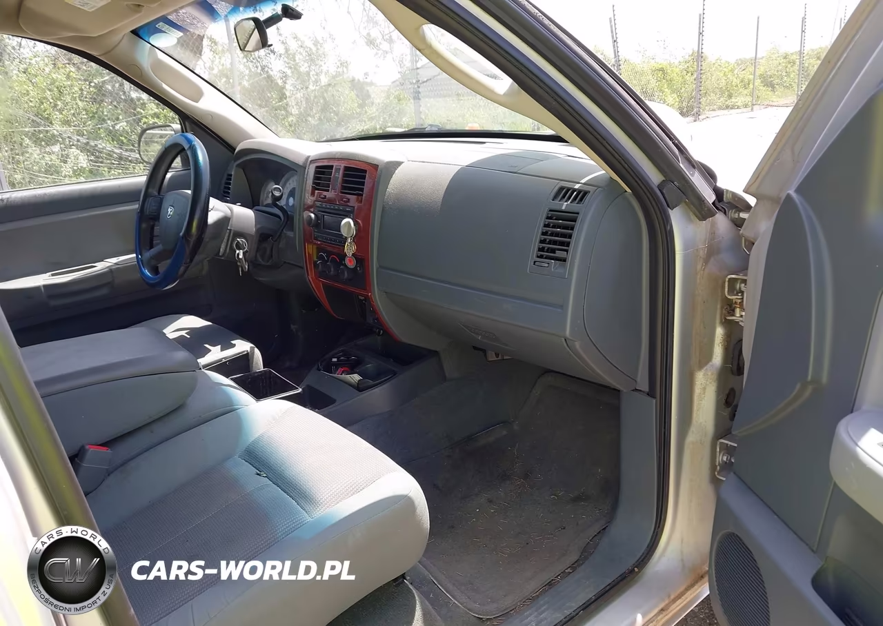 2005 Dodge Dakota Slt VIN:1D7HW42K15S209790 - 5