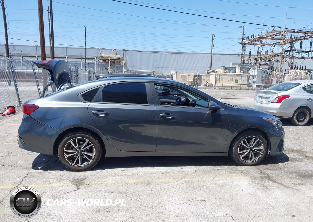 2023 Kia Forte Lxs VIN:3KPF24AD6PE521397 - 13