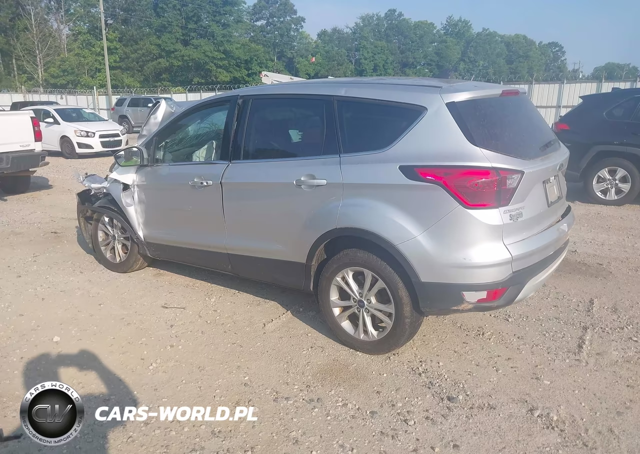 2019 Ford Escape Se VIN:1FMCU0GD1KUB93924 - 3