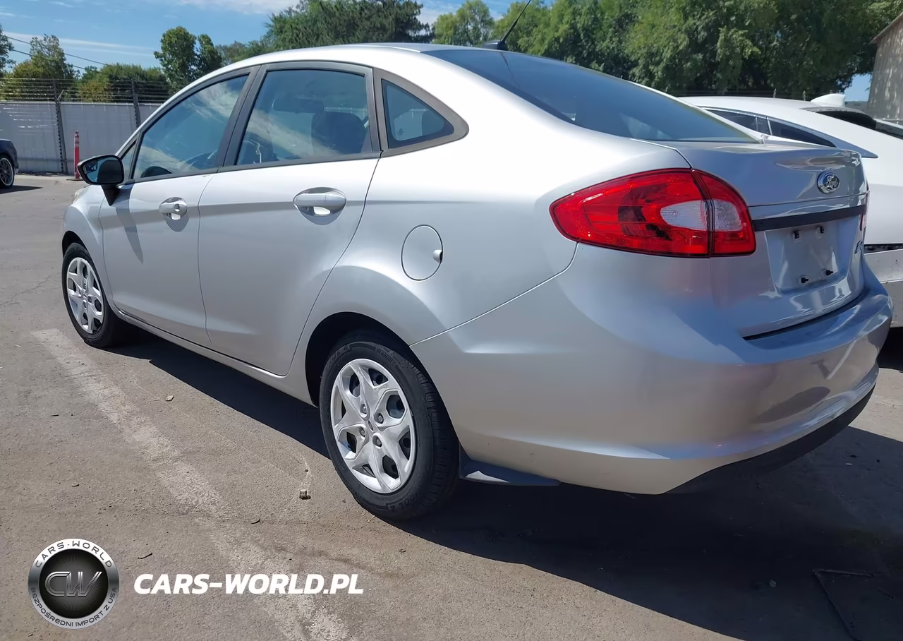 2012 Ford Fiesta S VIN:3FADP4AJ3CM221806 - 3