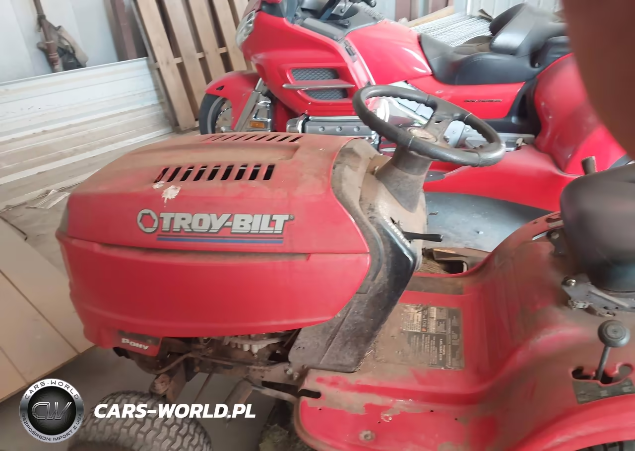 2015 Troy-Bilt Riding Lawnmower VIN:1C127B80172 - 14