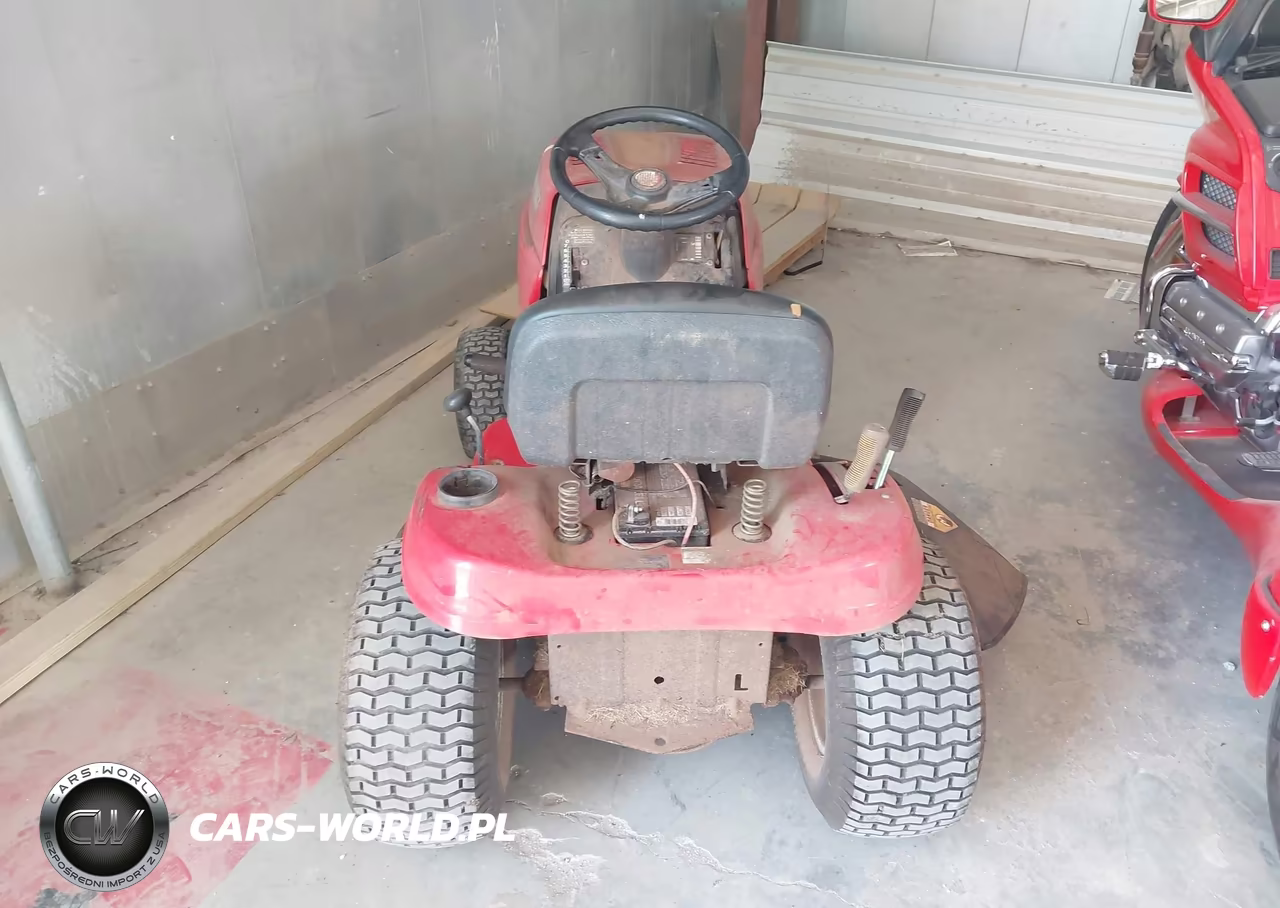 2015 Troy-Bilt Riding Lawnmower VIN:1C127B80172 - 16
