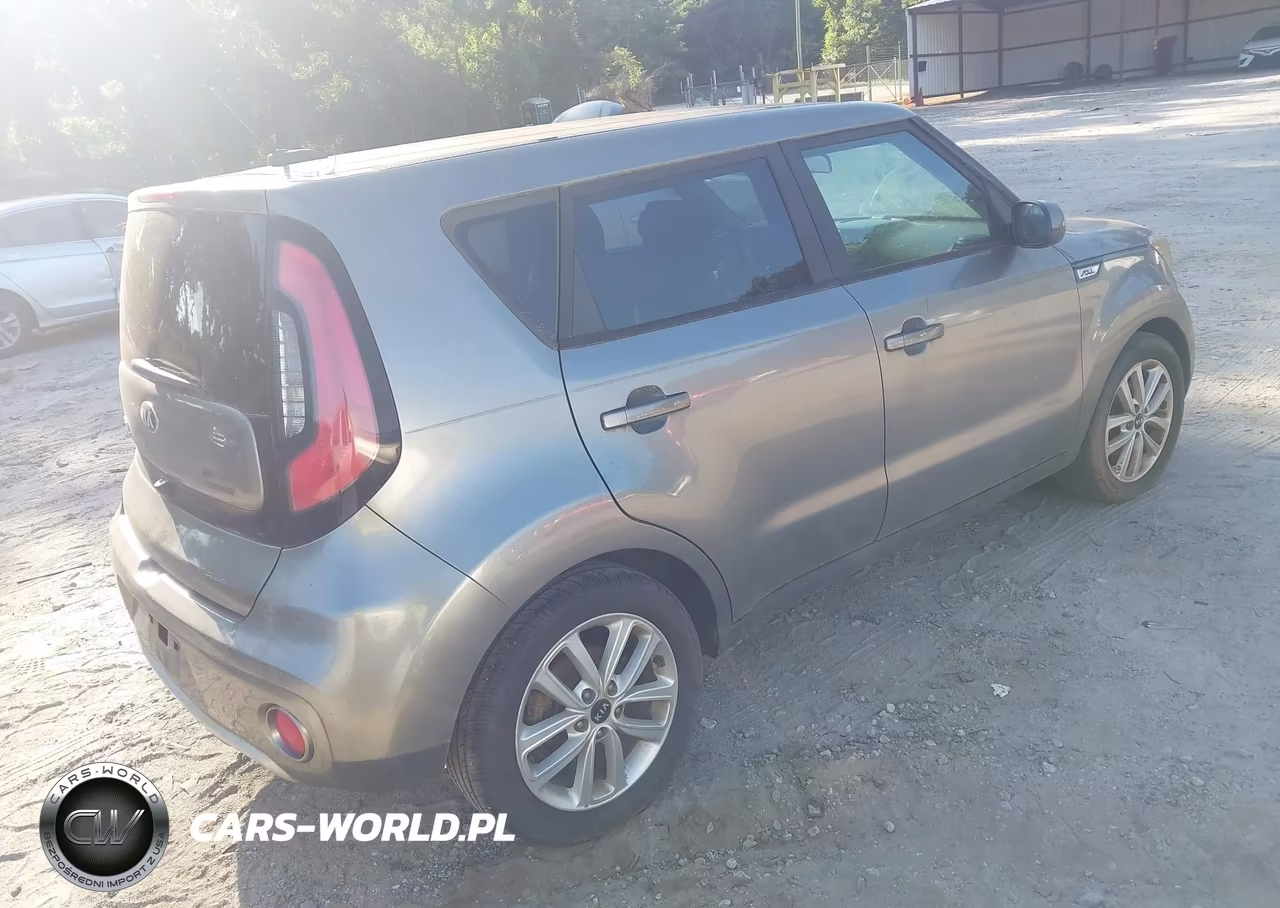2017 Kia Soul + VIN:KNDJP3A57H7435421 - 4