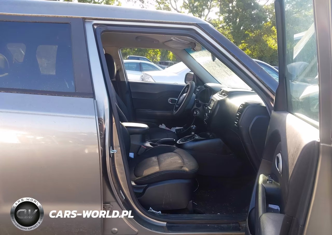 2017 Kia Soul + VIN:KNDJP3A57H7435421 - 5