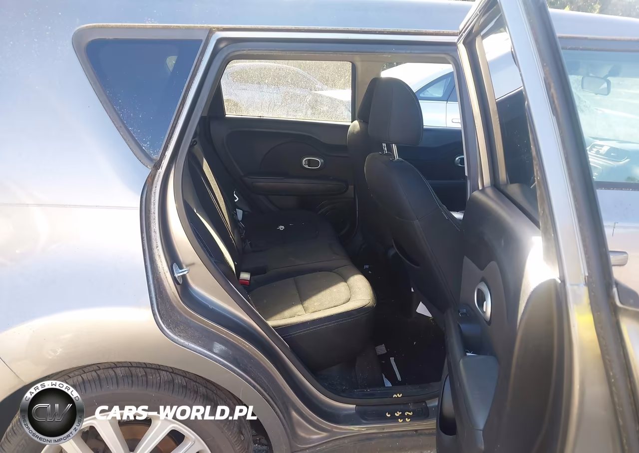 2017 Kia Soul + VIN:KNDJP3A57H7435421 - 8