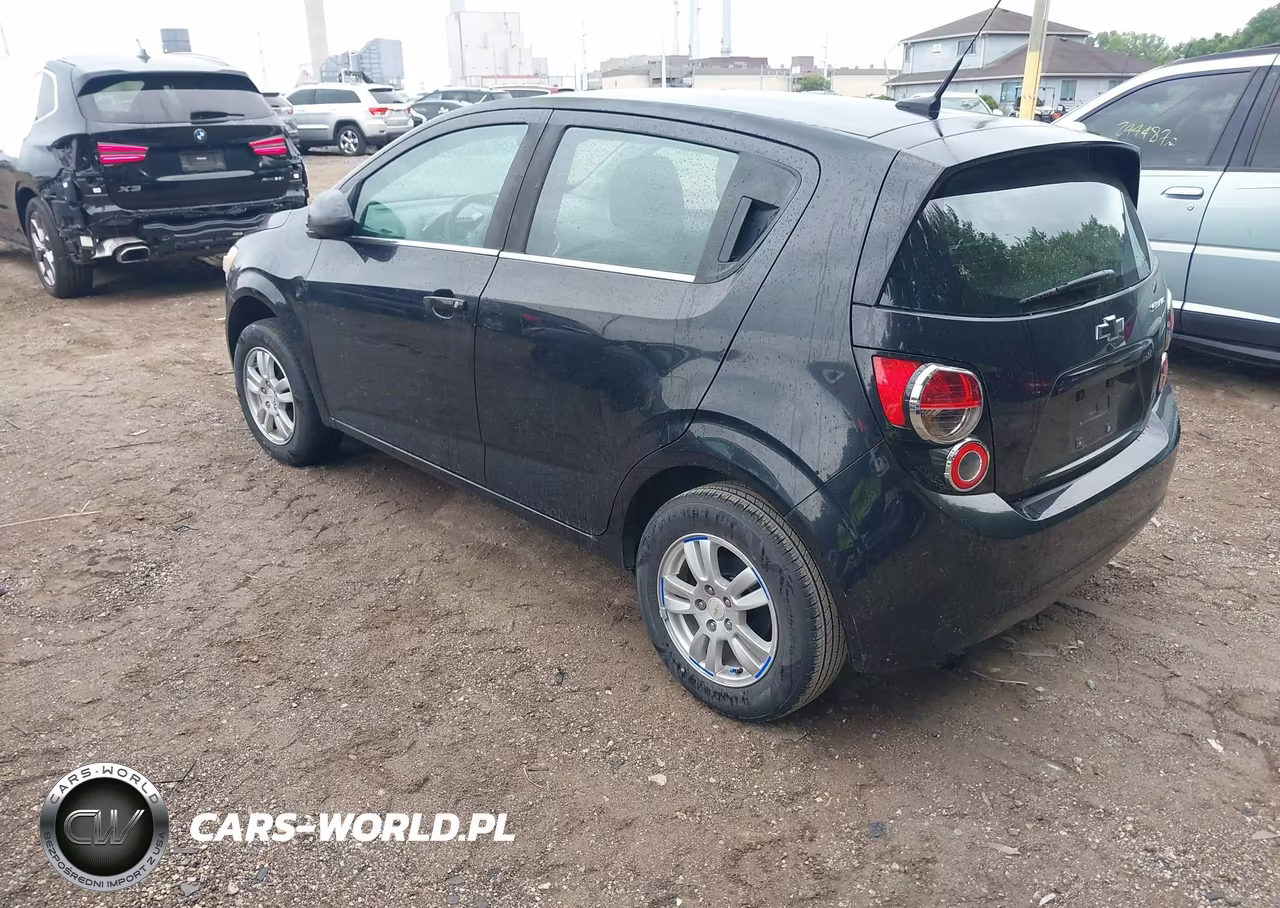 2013 Chevrolet Sonic Lt Auto VIN:1G1JC6SH4D4135684 - 3