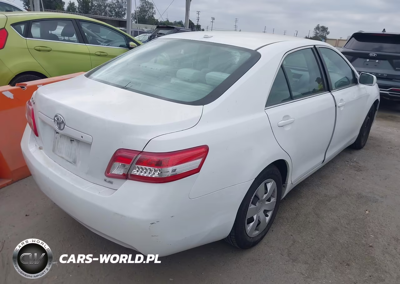 2011 Toyota Camry Le VIN:4T1BF3EK6BU639171 - 4