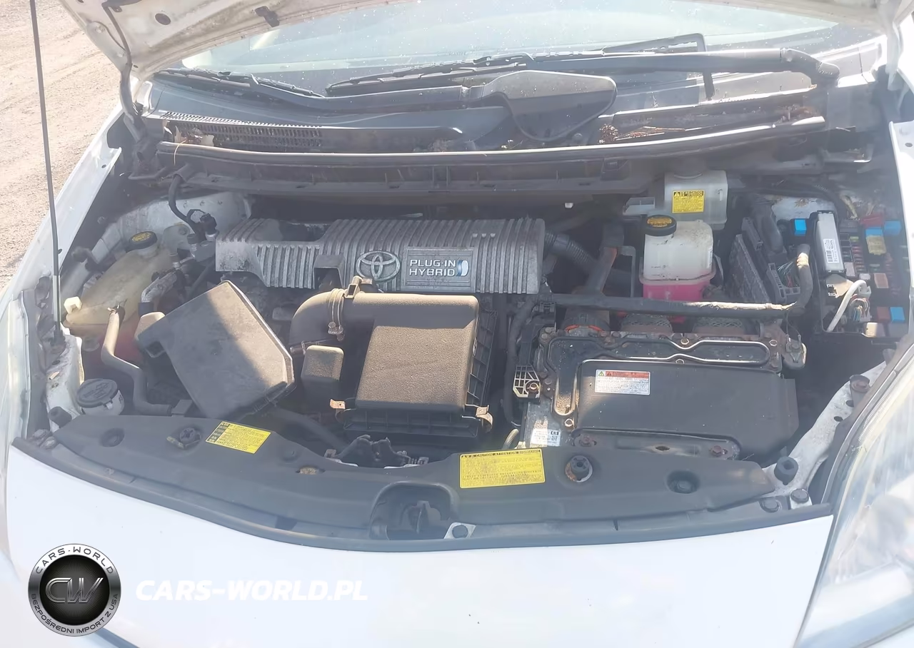 2013 Toyota Prius Plug-In VIN:JTDKN3DP1D3037713 - 10