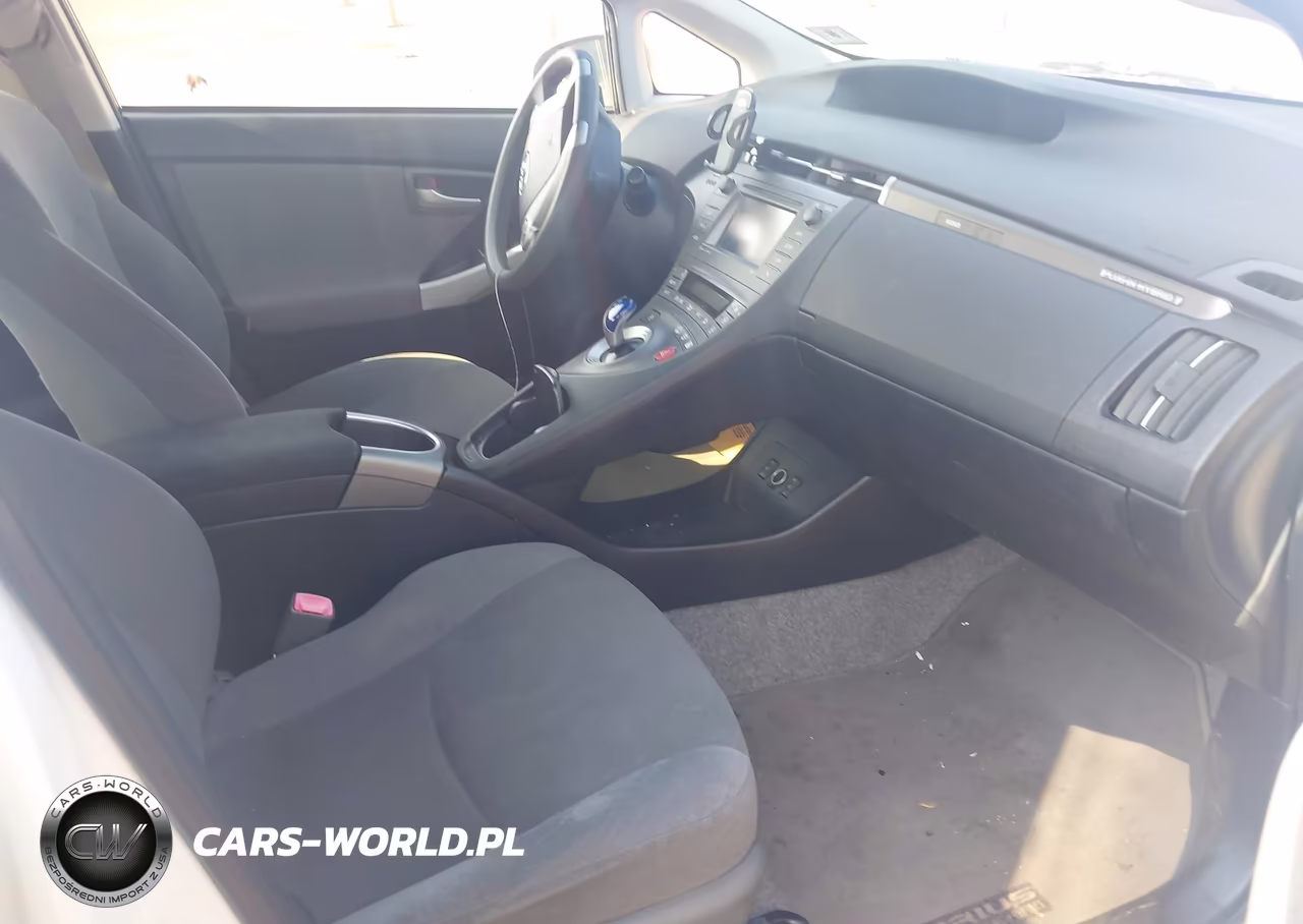 2013 Toyota Prius Plug-In VIN:JTDKN3DP1D3037713 - 5