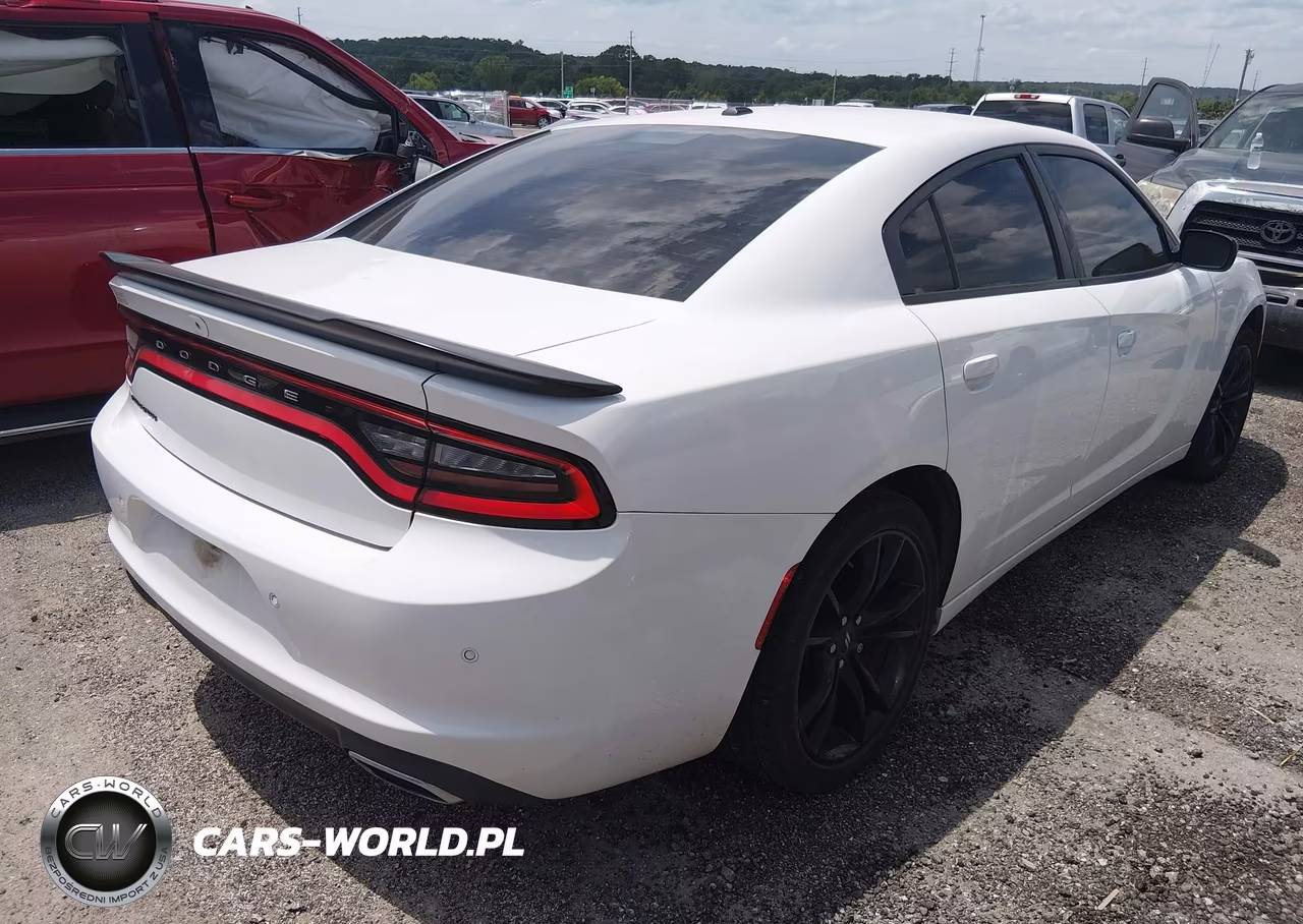 2018 Dodge Charger Sxt Rwd VIN:2C3CDXBG3JH167376 - 4