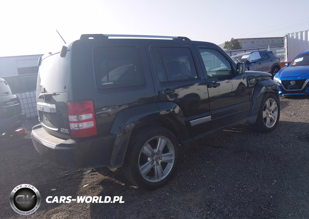 2012 Jeep Liberty Limited Jet Edition VIN:1C4PJLFK7CW179855 - 4