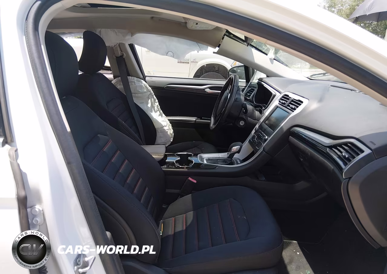 2016 Ford Fusion Se VIN:3FA6P0H75GR253810 - 5