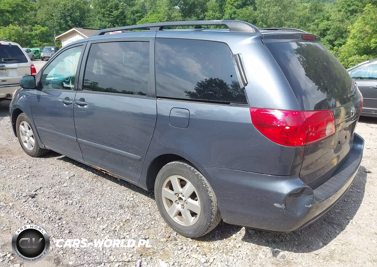 2009 Toyota Sienna Le VIN:5TDZK23C39S254427 - 3
