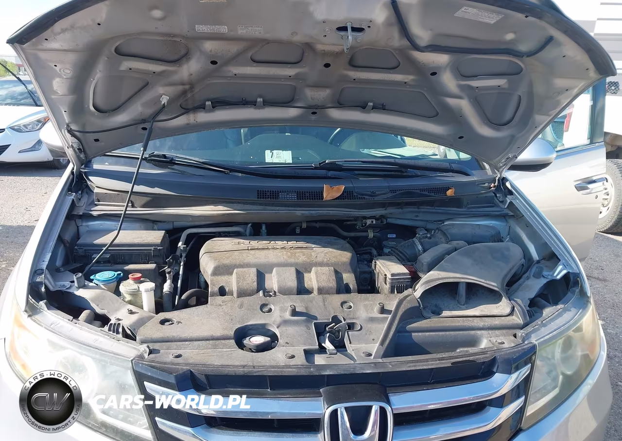 2015 Honda Odyssey Ex-L VIN:5FNRL5H67FB110672 - 10