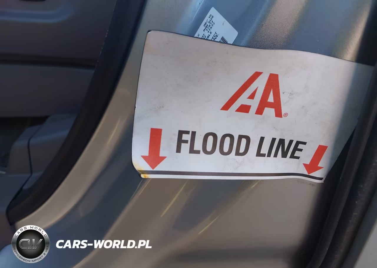 2015 Honda Odyssey Ex-L VIN:5FNRL5H67FB110672 - 6