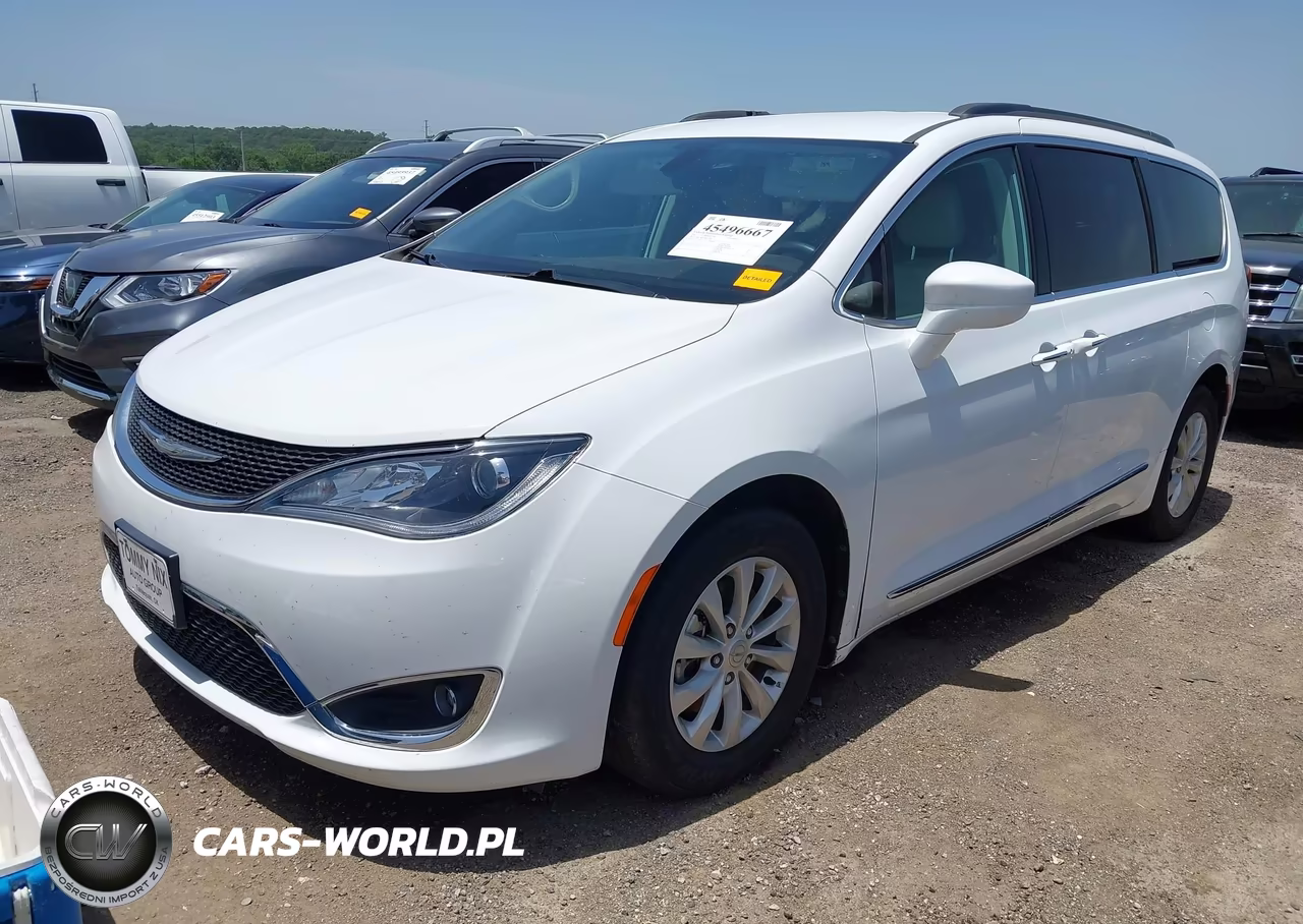 2017 Chrysler Pacifica Touring-L VIN:2C4RC1BG7HR621803 - 2