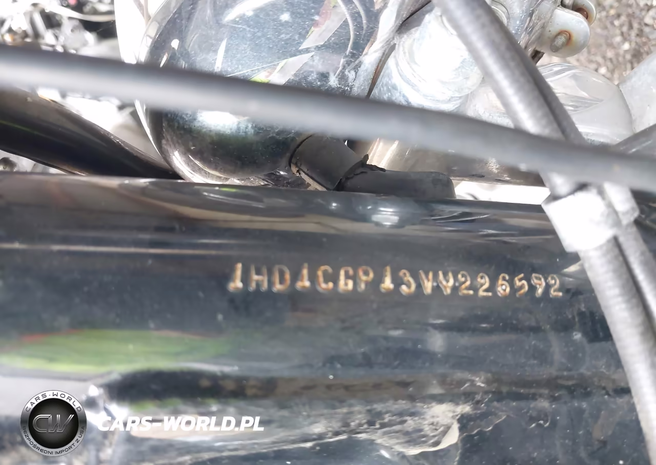1997 Harley-Davidson Xl1200 C VIN:1HD1CGP13VY226592 - 10