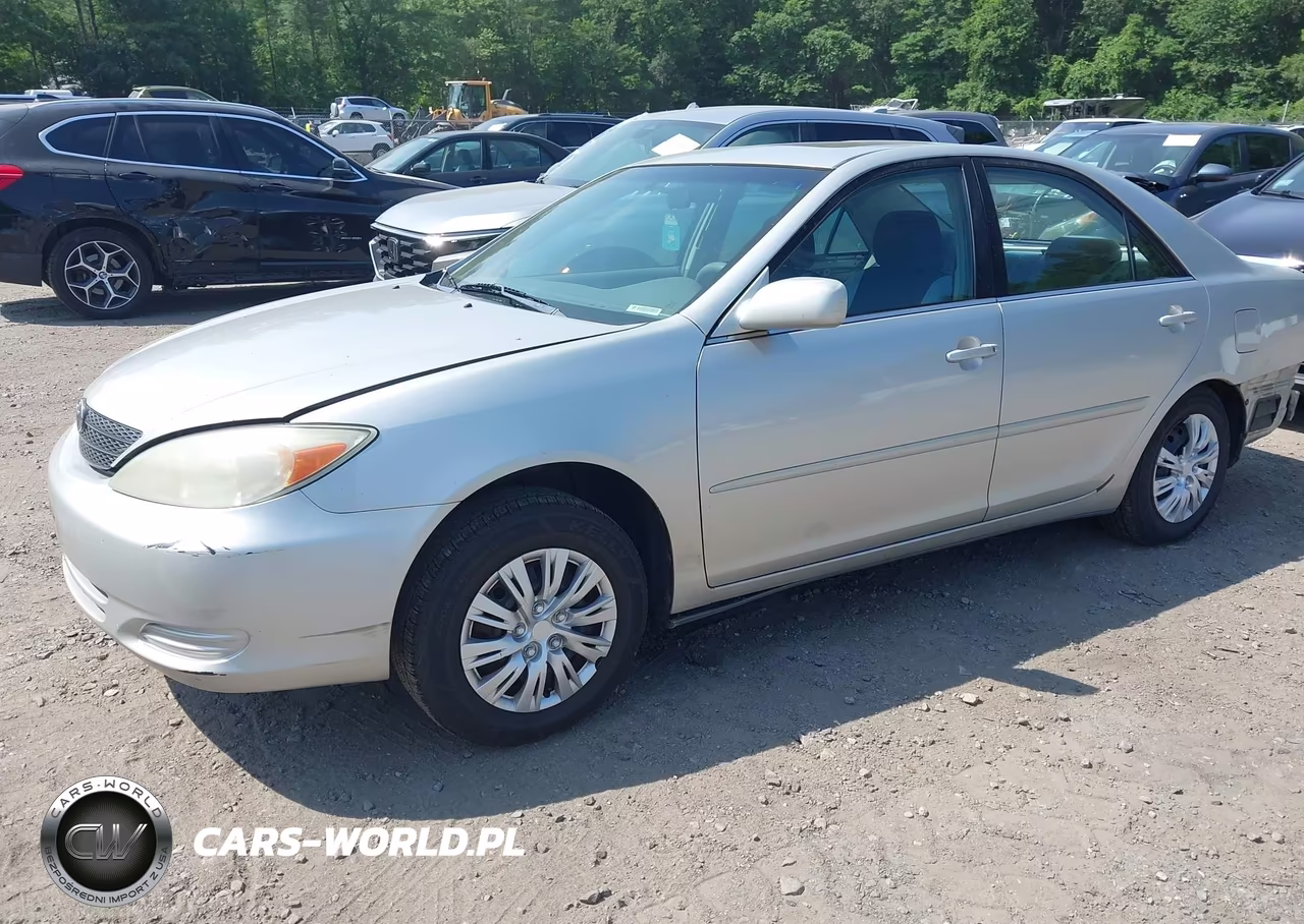 2002 Toyota Camry Le VIN:4T1BE32K92U114113 - 2