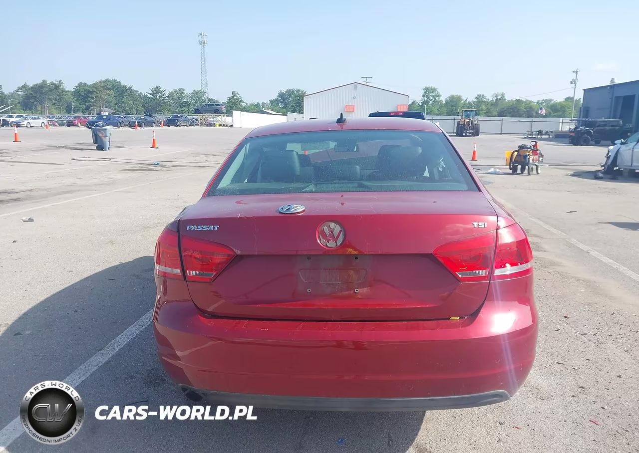 2015 Volkswagen Passat 1.8T Wolfsburg Edition VIN:1VWAT7A34FC021919 - 16