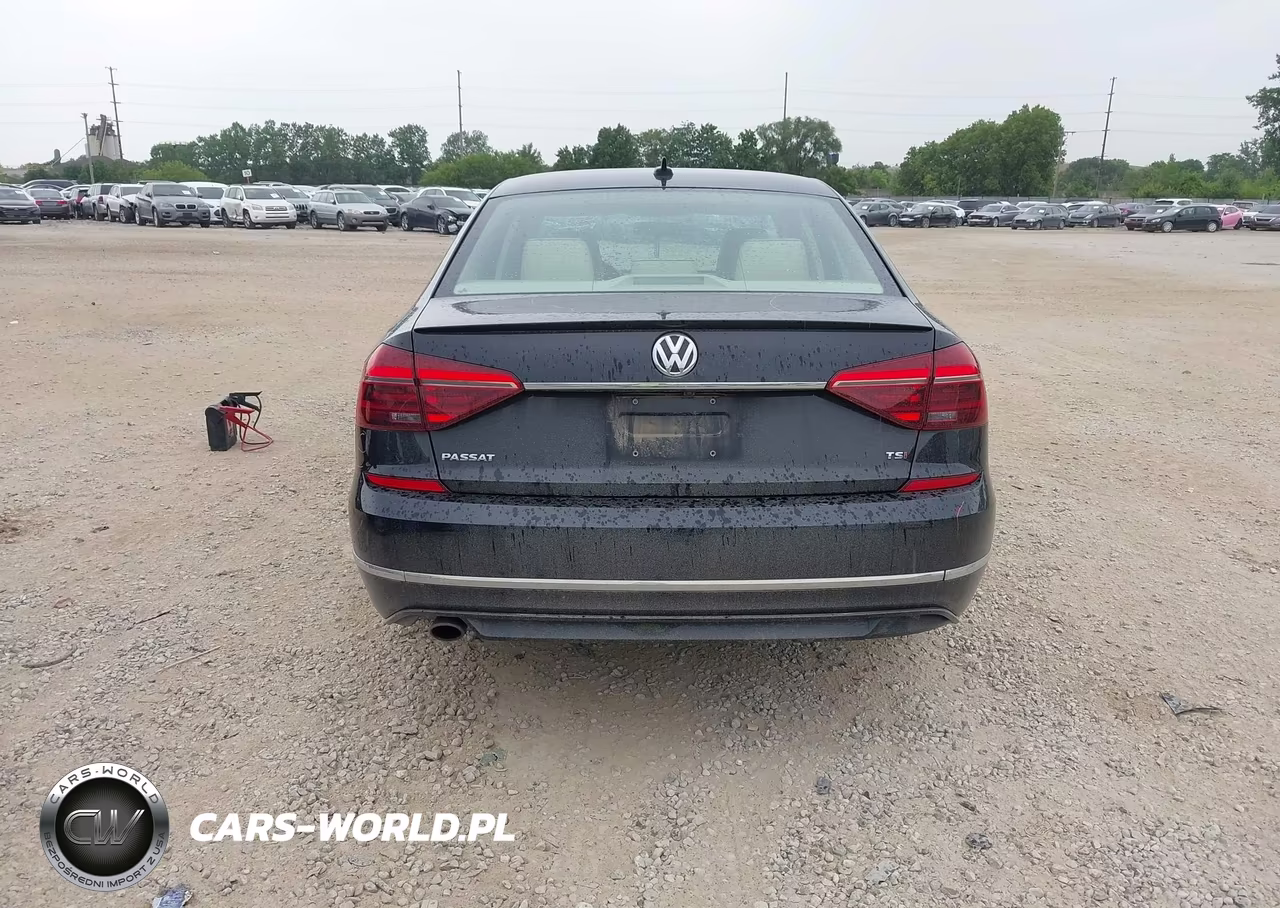 2017 Volkswagen Passat 1.8T R-Line VIN:1VWDT7A31HC080264 - 16