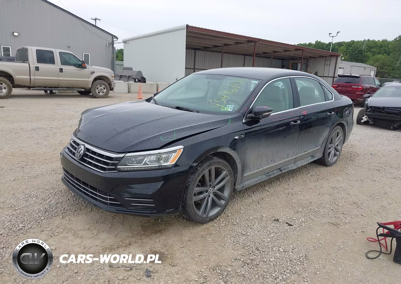 2017 Volkswagen Passat 1.8T R-Line VIN:1VWDT7A31HC080264 - 2